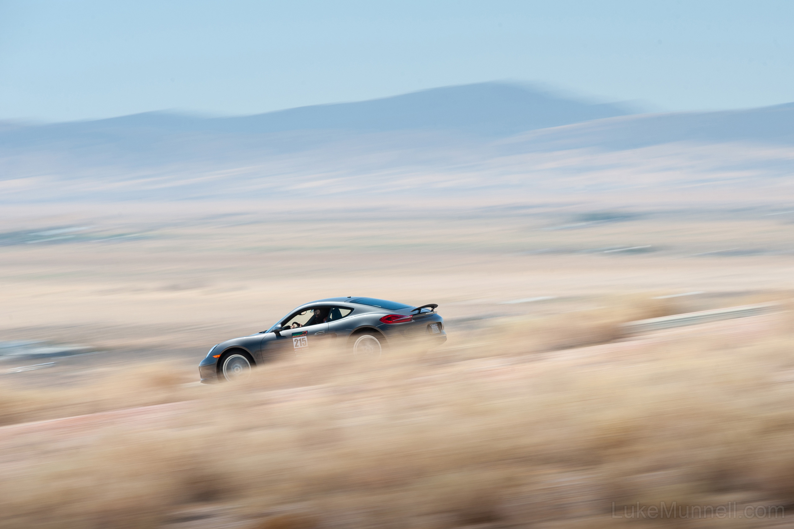 2019 Willow Springs track day Porsche pan blur